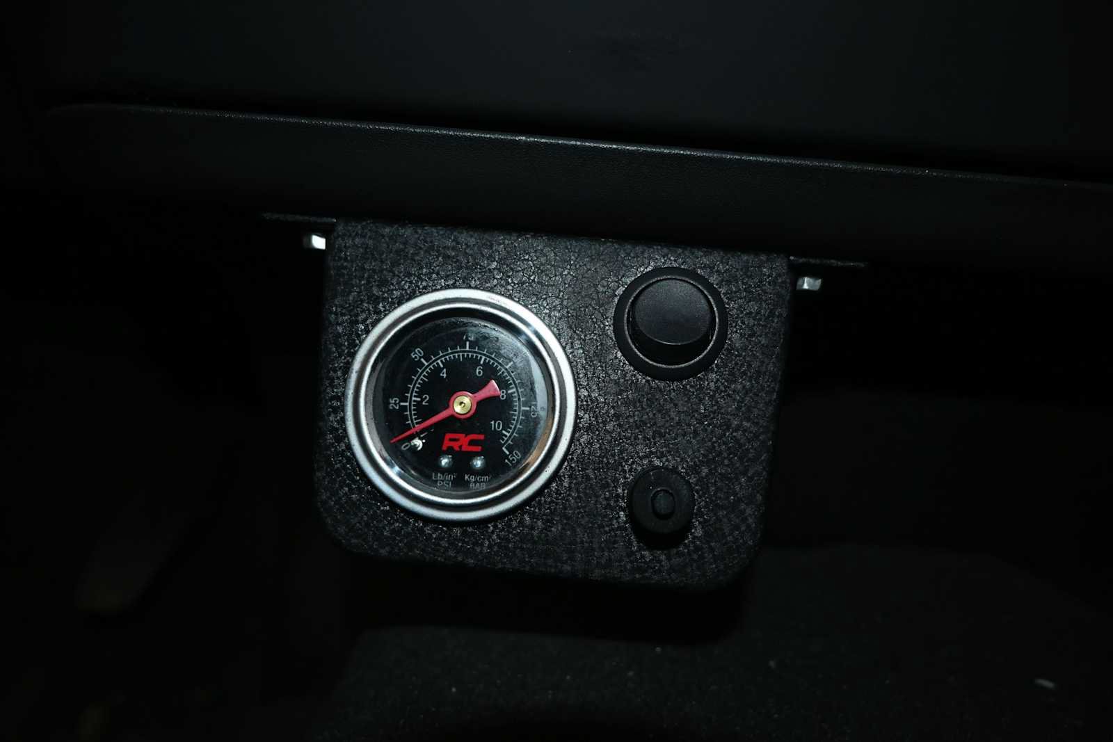 Used 2021 Chevrolet Silverado 1500 LT AWD/4WD image 51