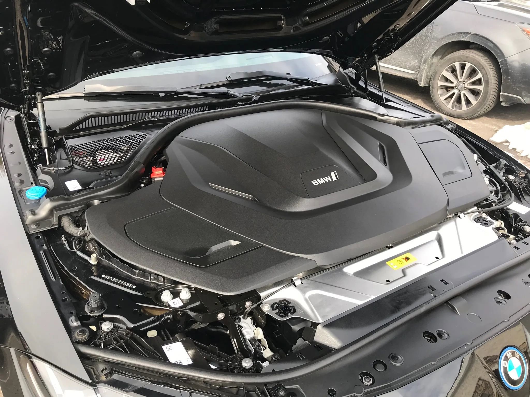 Used 2025 BMW i4 xDrive40i w/ Premium Package image 56
