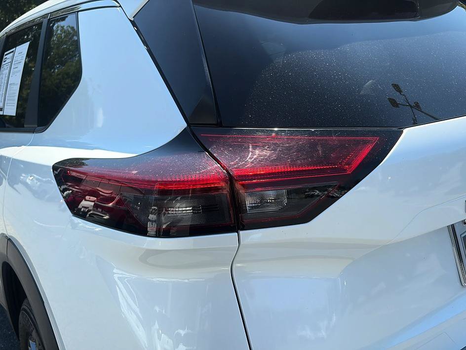 Certified 2024 Nissan Rogue S AWD/4WD image 15