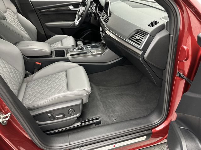 Used 2018 Audi SQ5 Prestige w/ Prestige Package AWD/4WD image 25
