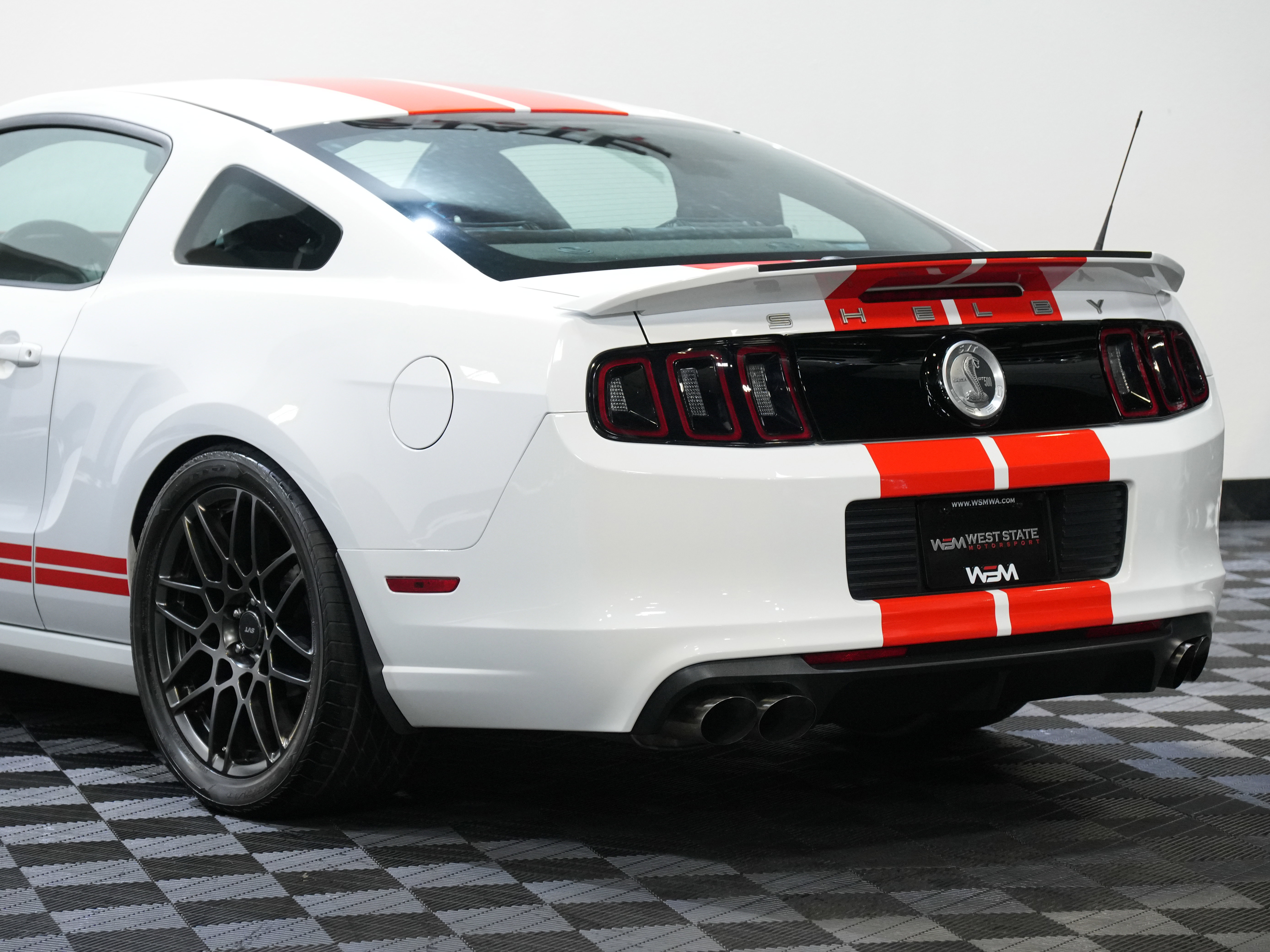 Used 2014 Ford Mustang Shelby GT500 w/ Equipment Group 821A RWD image 15