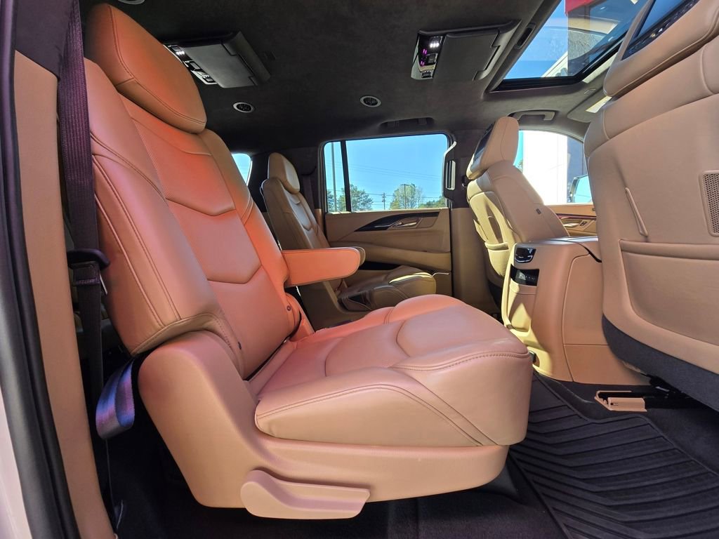Used 2019 Cadillac Escalade ESV Platinum image 25