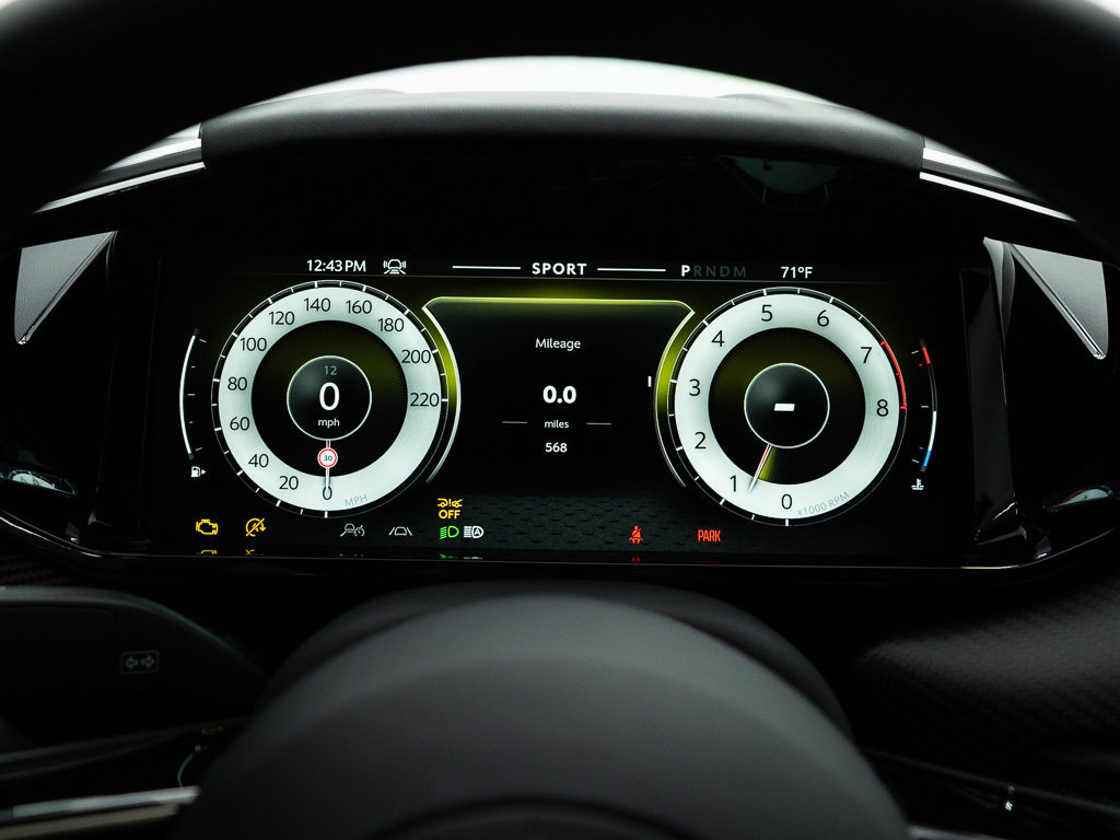 Used 2026 Aston Martin V8 Vantage Coupe RWD image 29