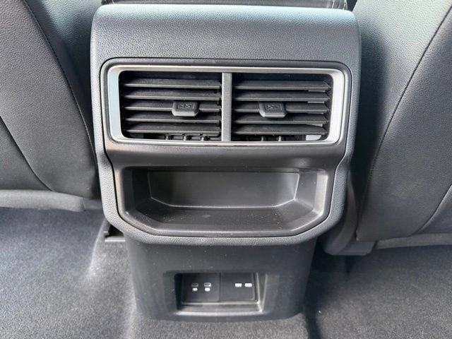 Used 2025 Volkswagen Atlas Cross Sport SE AWD/4WD image 13