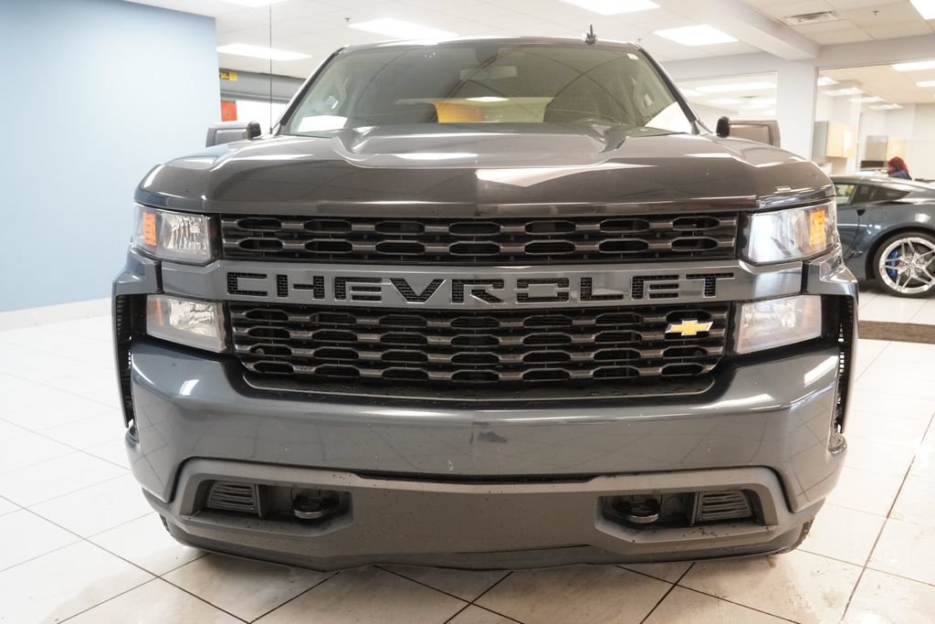 Used 2020 Chevrolet Silverado 1500 Custom w/ Custom Value Package AWD/4WD image 14