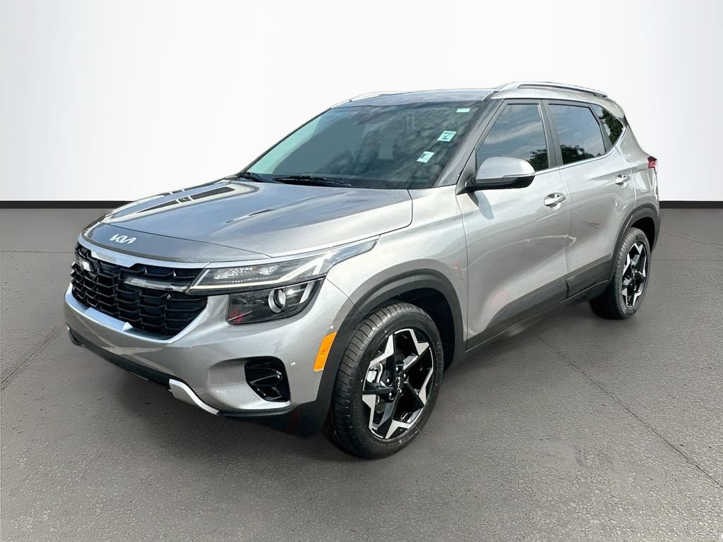 Certified 2024 Kia Seltos EX FWD image 3