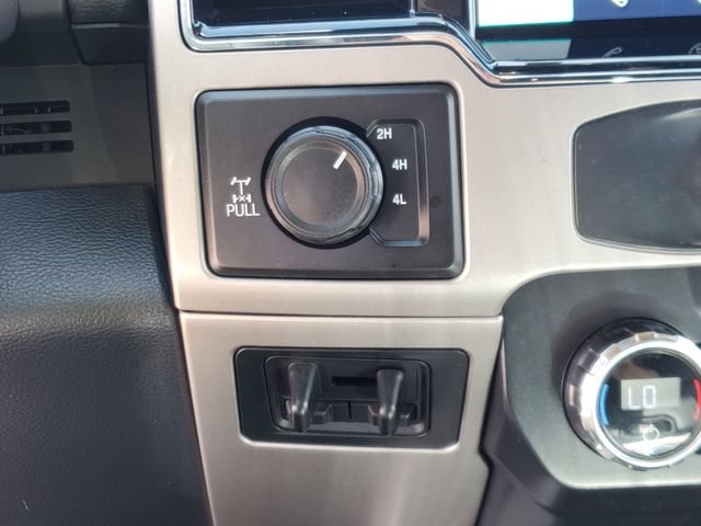 Used 2022 Ford F250 Lariat w/ Black Appearance Package AWD/4WD image 26