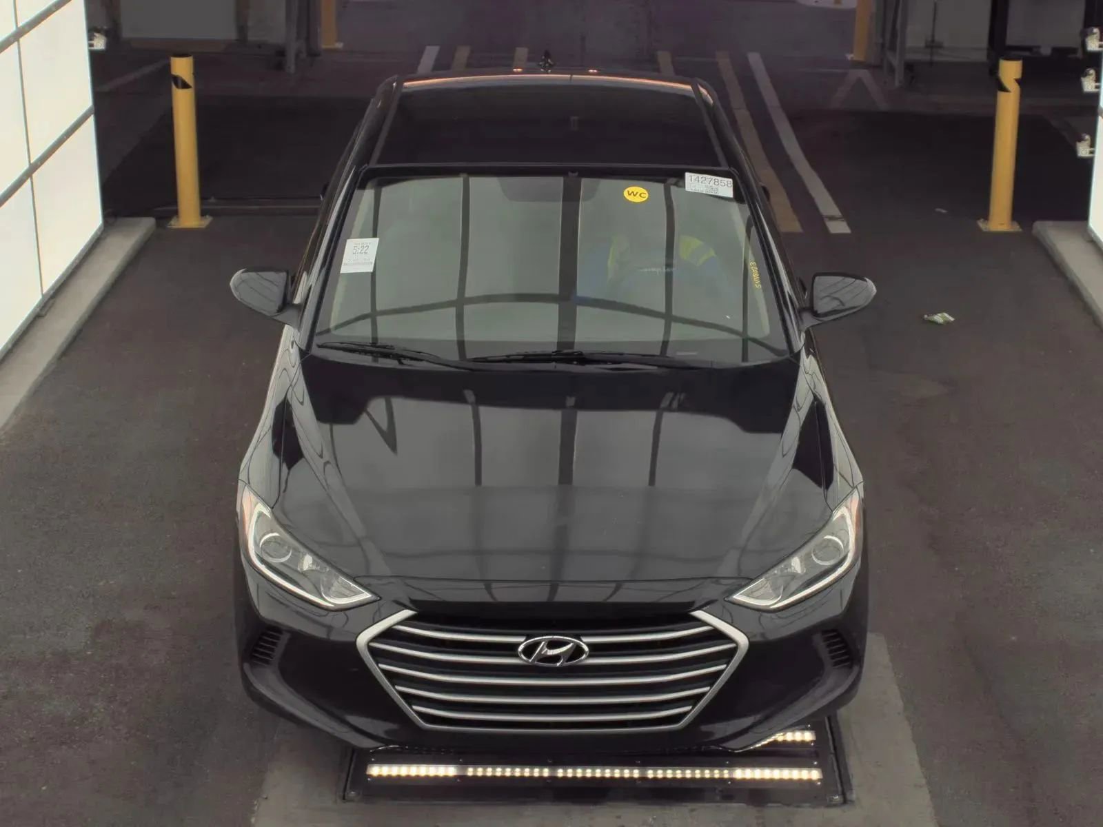 Used 2017 Hyundai Elantra SE image 6