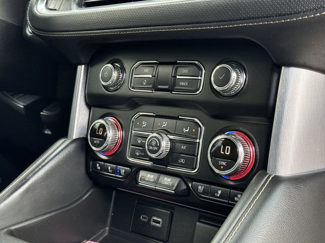 Used 2022 GMC Yukon SLT AWD/4WD image 35