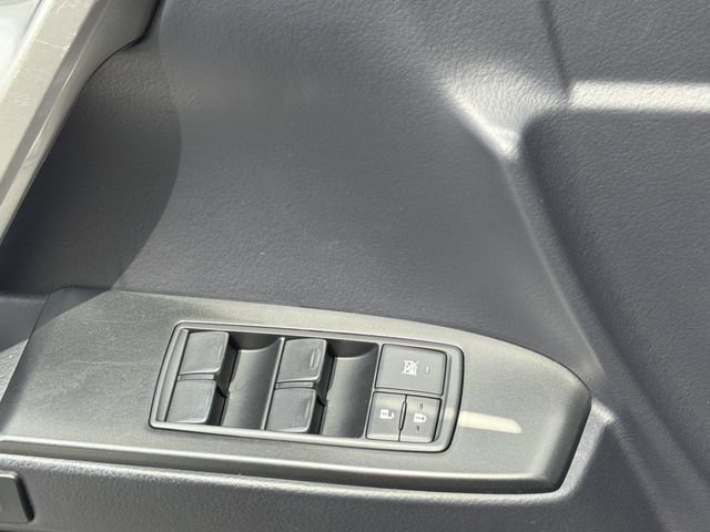 Used 2022 Lexus GX 460 Luxury w/ Accessory Package AWD/4WD image 30