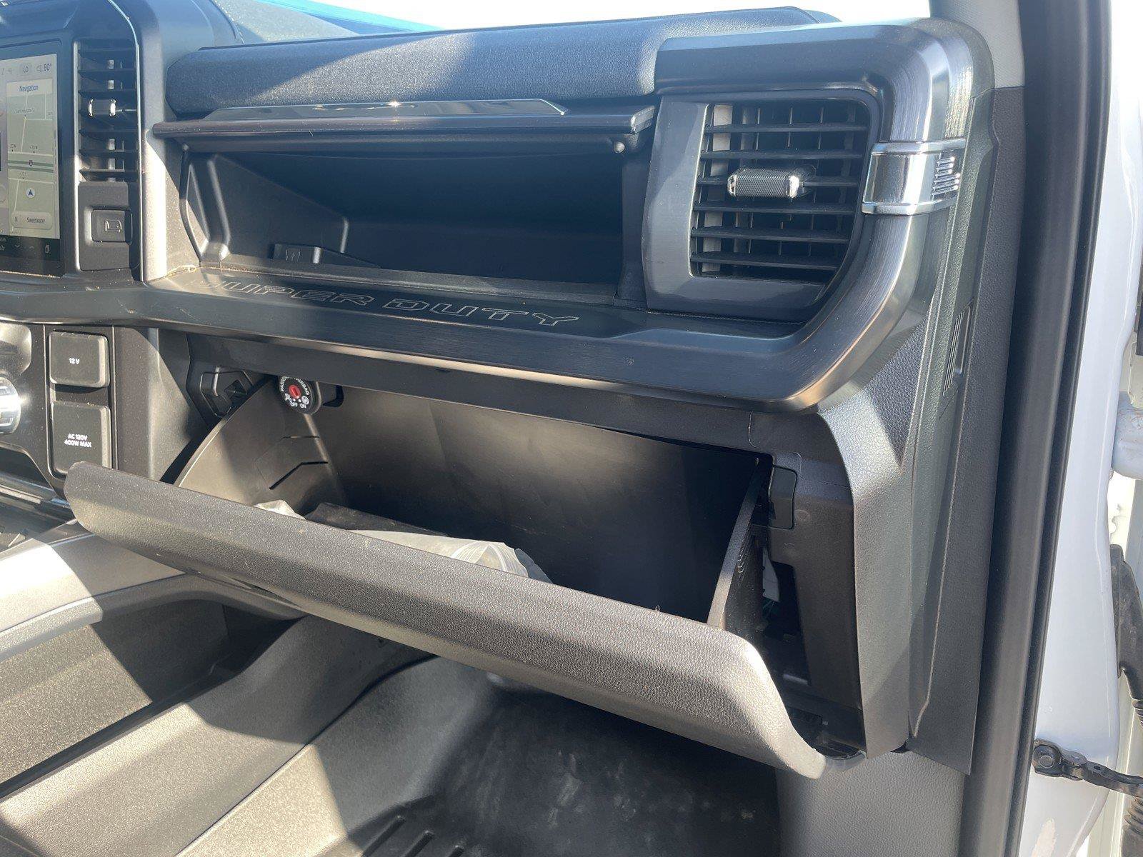 Used 2025 Ford F250 Lariat AWD/4WD image 25