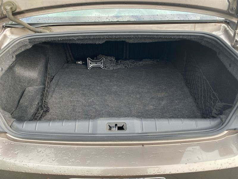 Used 2012 Chevrolet Malibu LT FWD image 11