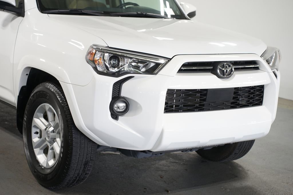 Used 2024 Toyota 4Runner SR5 RWD image 4