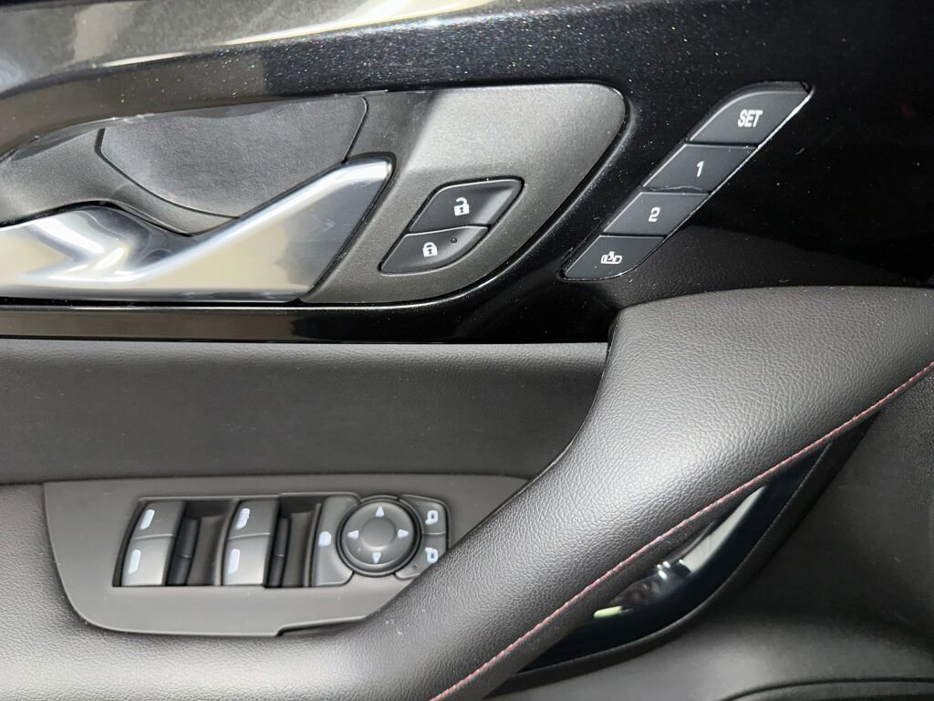 Certified 2023 Chevrolet Blazer RS w/ Enhanced Convenience Package image 6