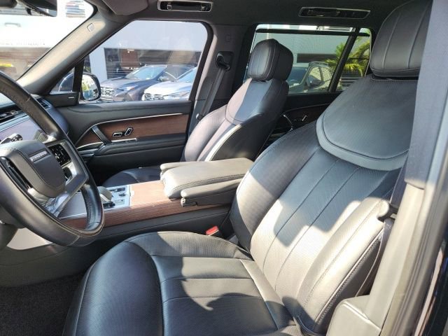 Used 2023 Land Rover Range Rover Long Wheelbase SE image 20