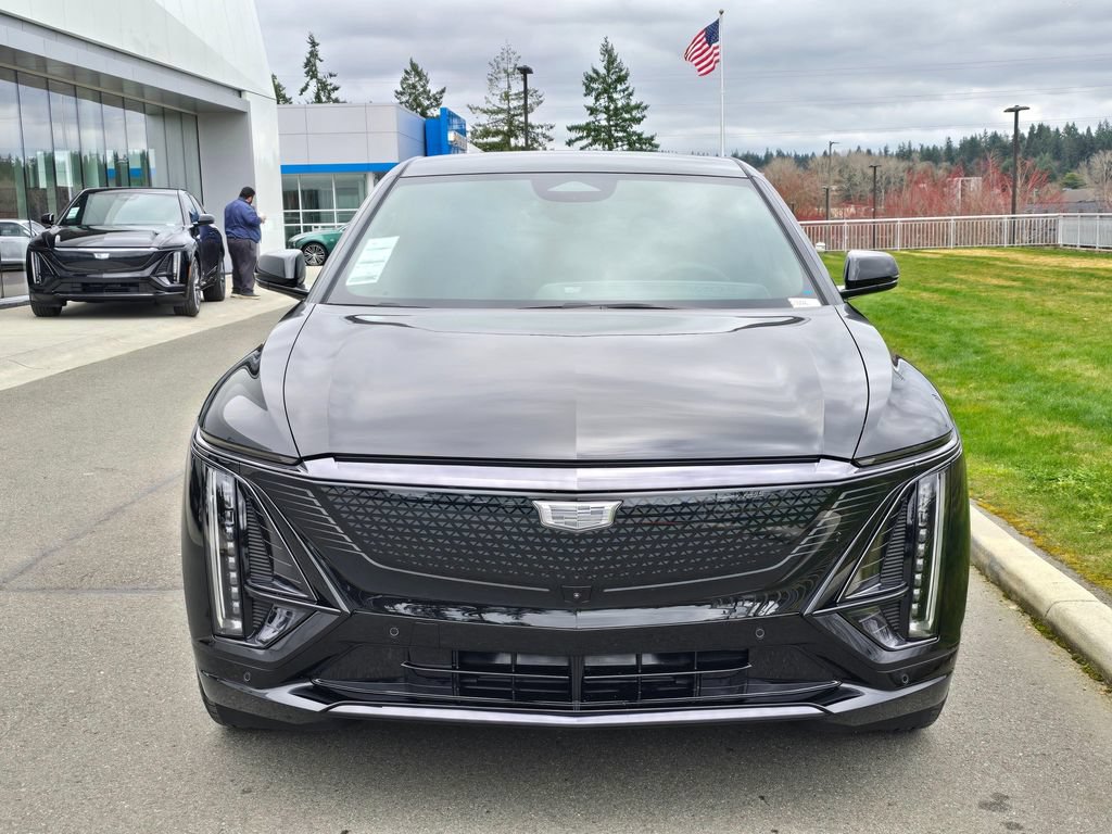 Used 2026 Cadillac Lyriq Premium Sport AWD/4WD image 8