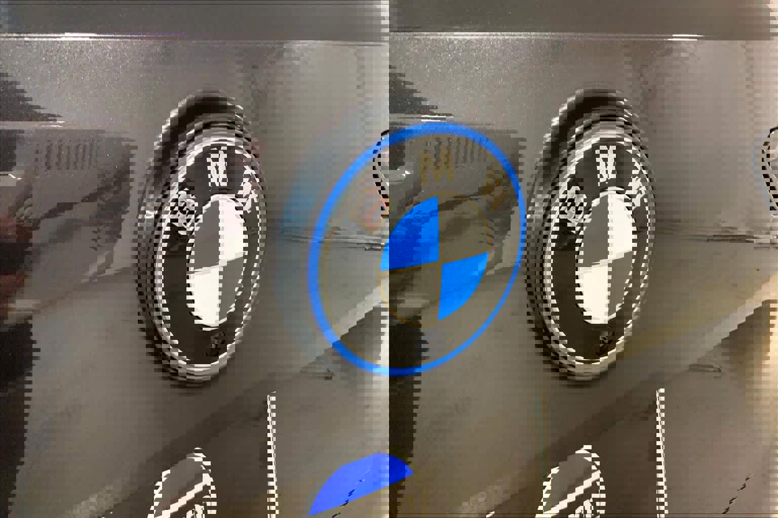 Used 2023 BMW iX M60 image 30