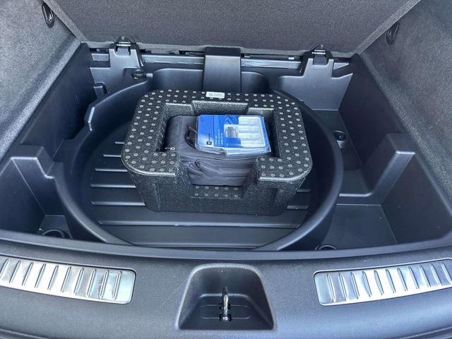 Used 2020 Cadillac XT4 Premium Luxury w/ Cold Weather Package image 28