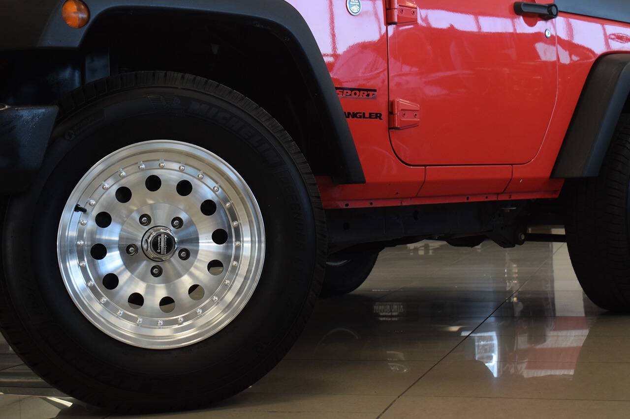 Used 2013 Jeep Wrangler Sport AWD/4WD image 10