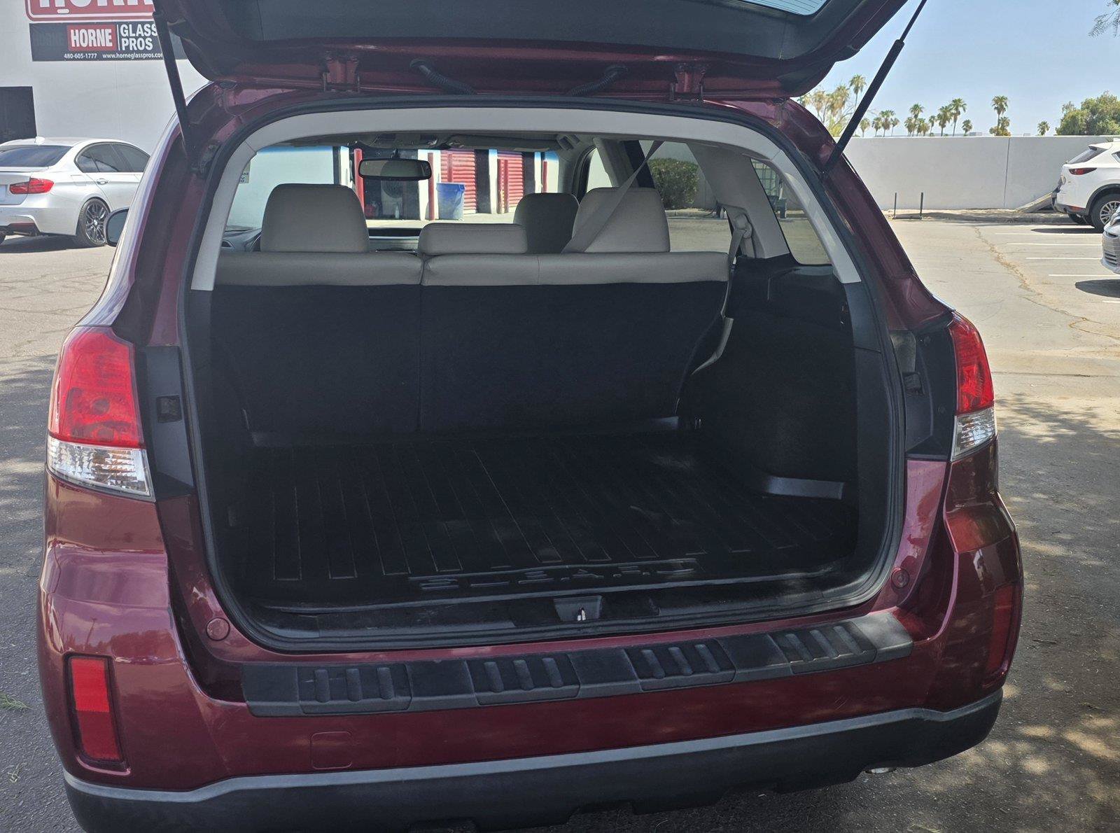 Used 2011 Subaru Outback 3.6R Limited w/ PWR Moonroof Pkg AWD/4WD image 10
