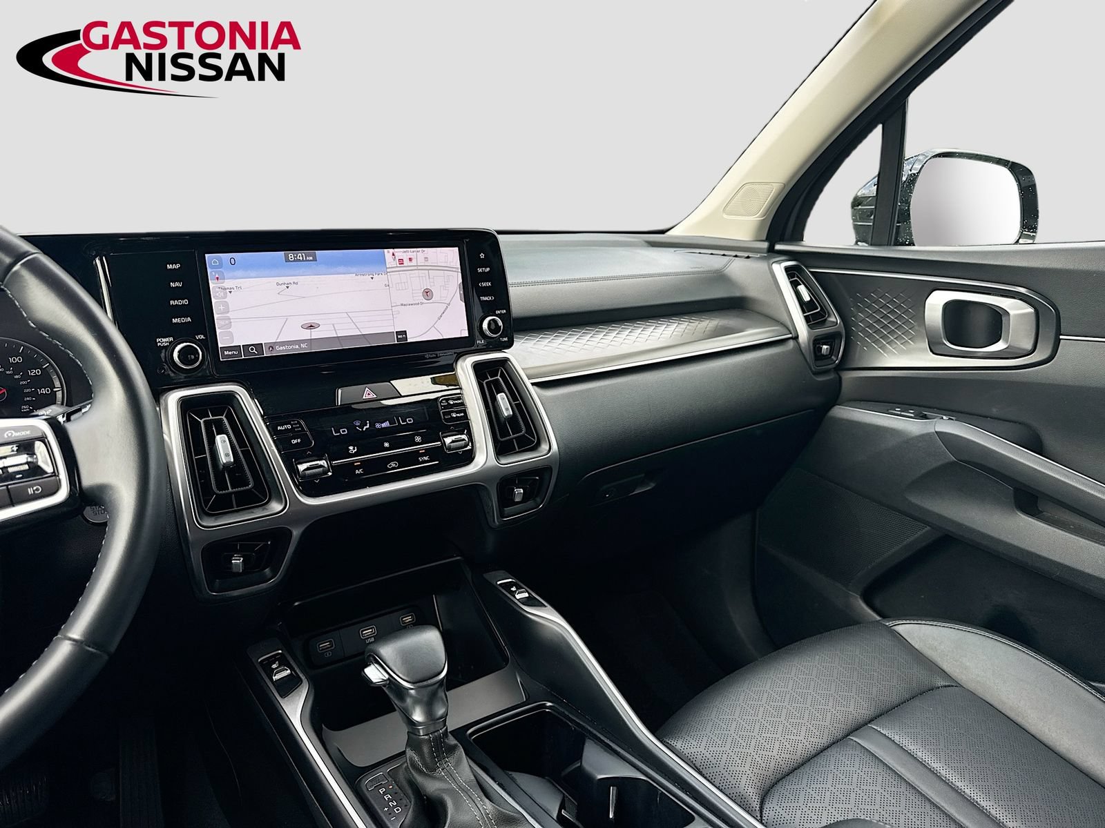 Used 2022 Kia Sorento S FWD image 32