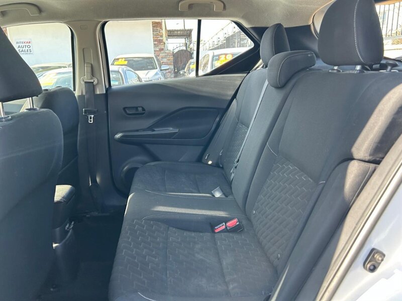 Used 2022 Nissan Kicks S FWD image 20
