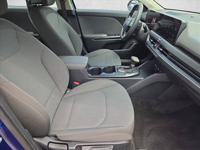 Used 2025 Kia K4 FWD image 20