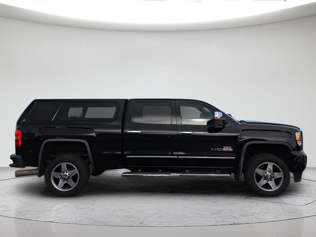 Used 2016 GMC Sierra 2500 SLT w/ All-Terrain HD Package AWD/4WD image 2