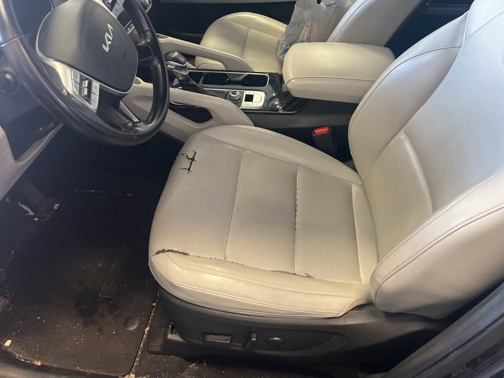 Used 2022 Kia Telluride S AWD/4WD image 4
