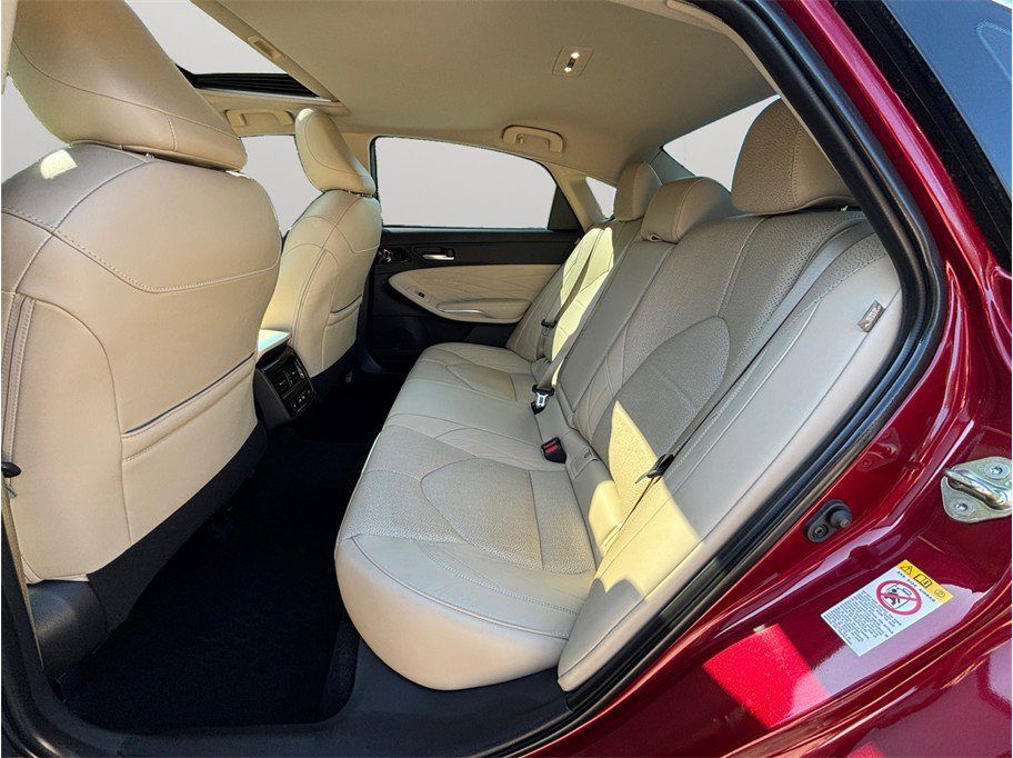 Used 2019 Toyota Avalon Limited w/ Advanced Safety Package FWD image 39