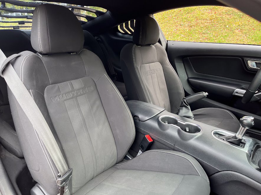 Used 2019 Ford Mustang Coupe w/ Black Accent Package RWD image 36