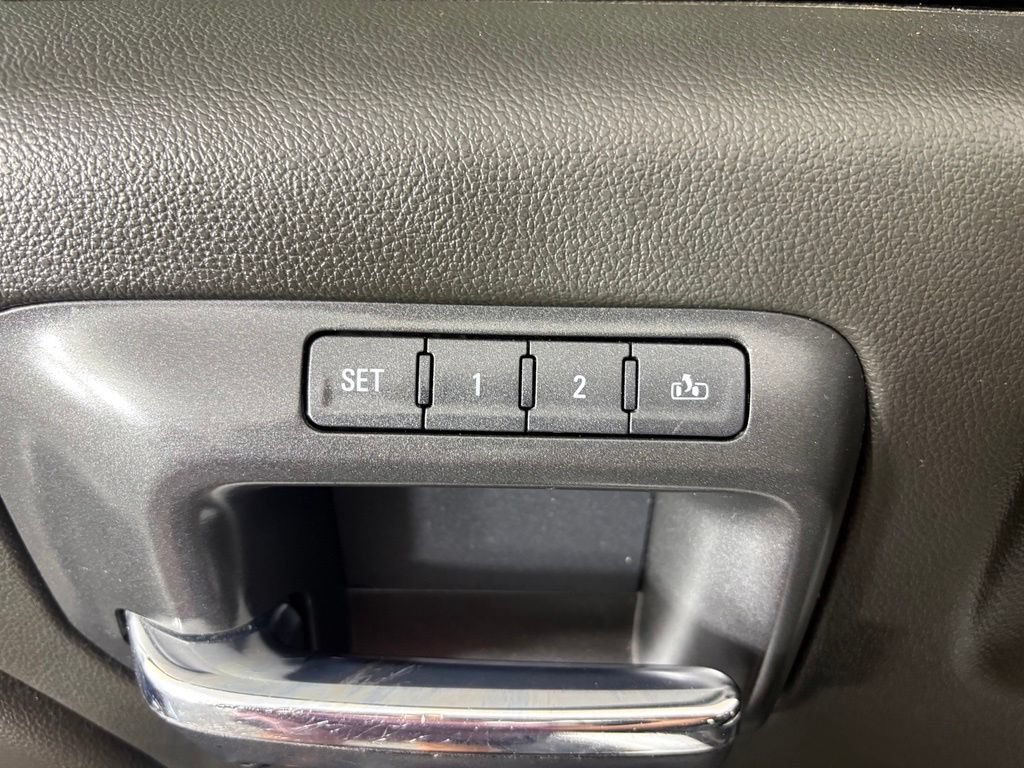 Used 2018 GMC Sierra 1500 Denali w/ Denali Ultimate Package AWD/4WD image 13