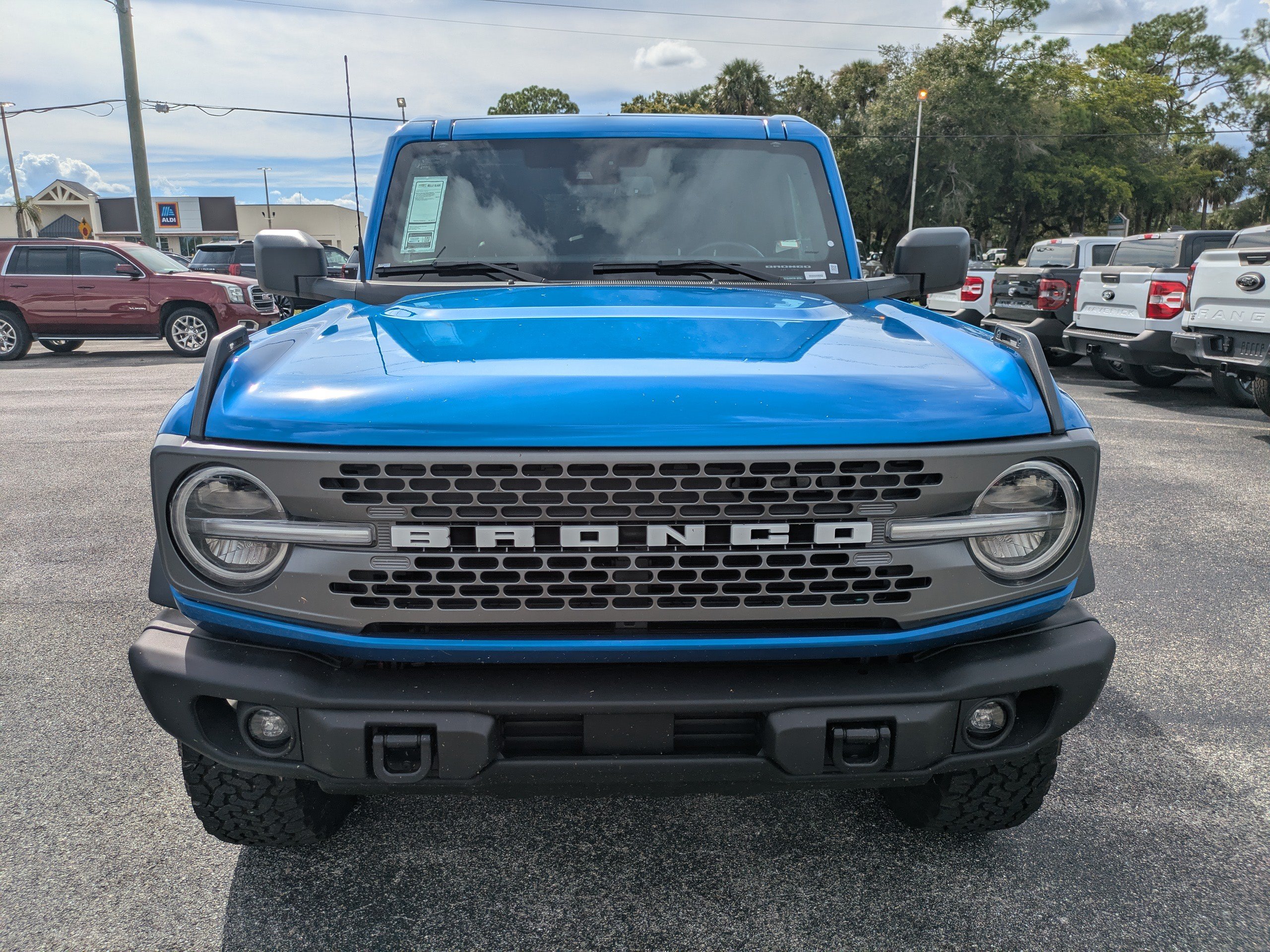 Used 2025 Ford Bronco Badlands AWD/4WD image 9