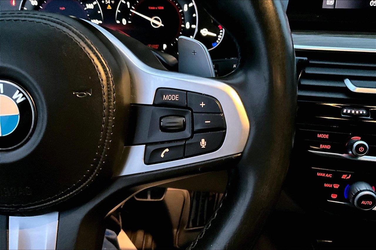 Used 2018 BMW 540i image 12