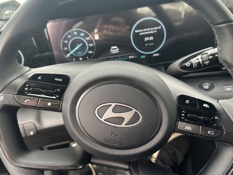 Used 2025 Hyundai Elantra SEL image 26