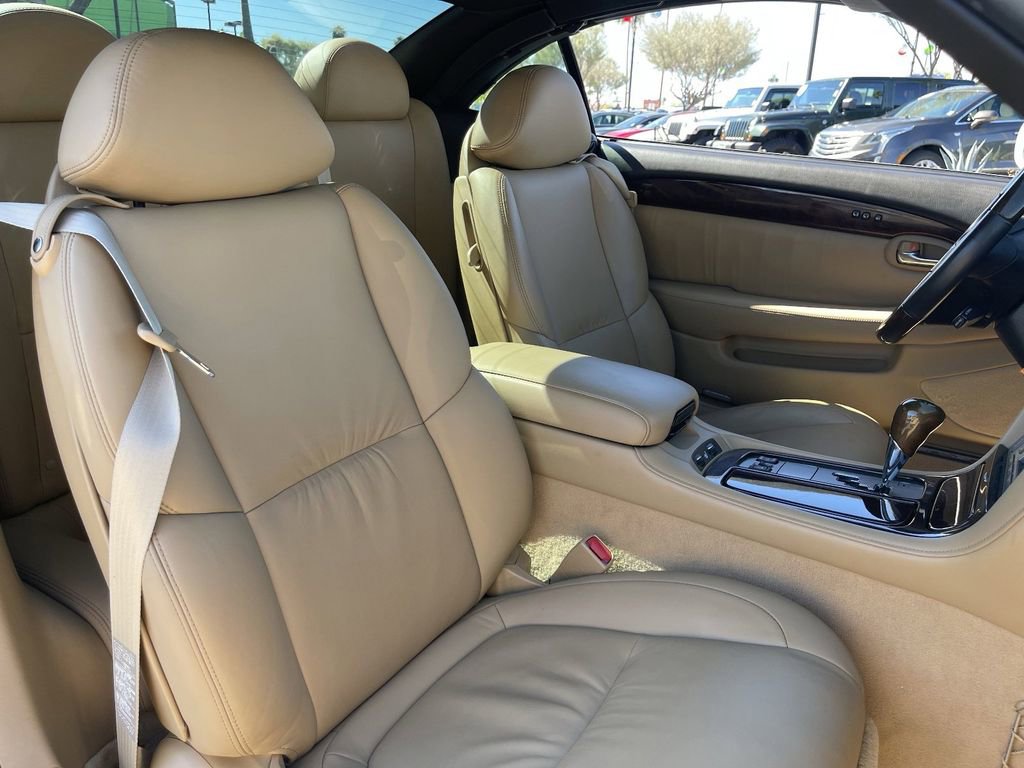 Used 2007 Lexus SC 430 Convertible image 9