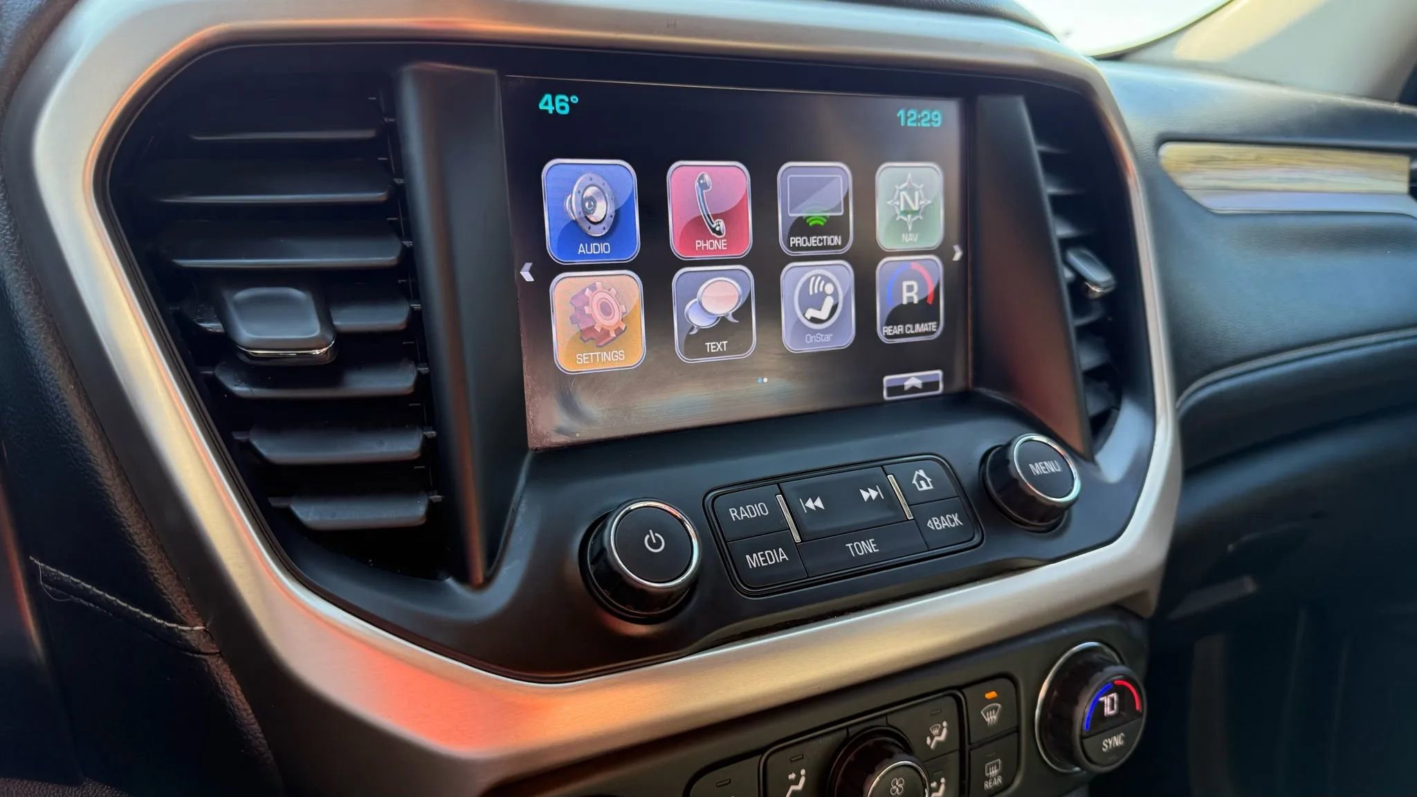 Used 2017 GMC Acadia Denali image 22