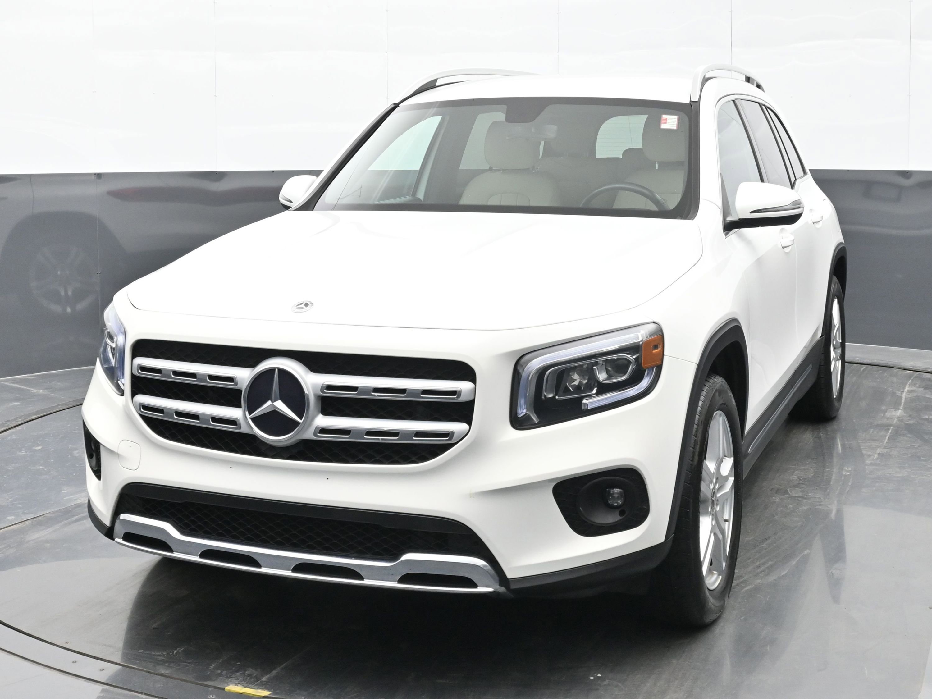 Used 2020 Mercedes-Benz GLB 250 image 4