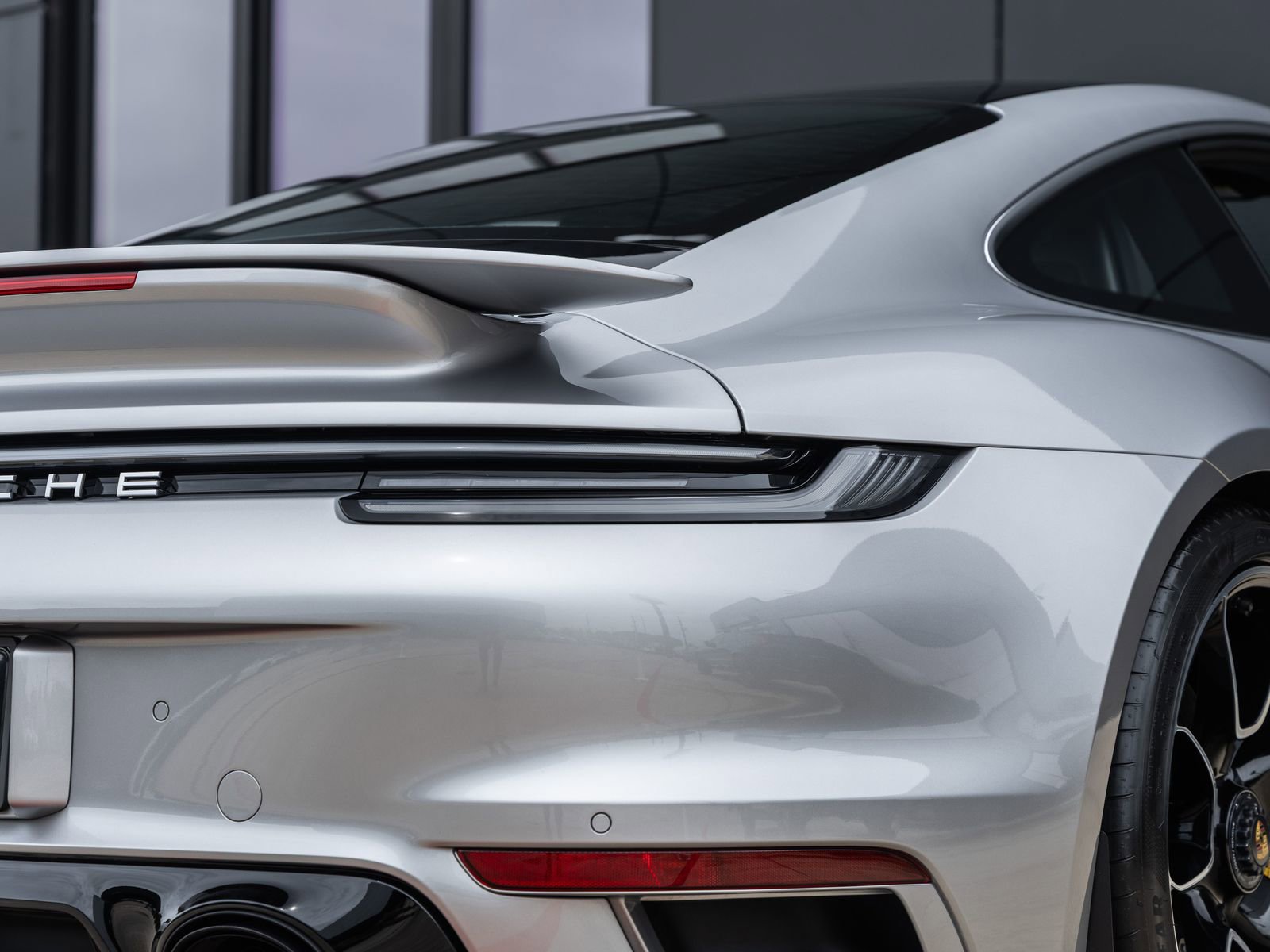 Used 2025 Porsche 911 Turbo S AWD/4WD image 19