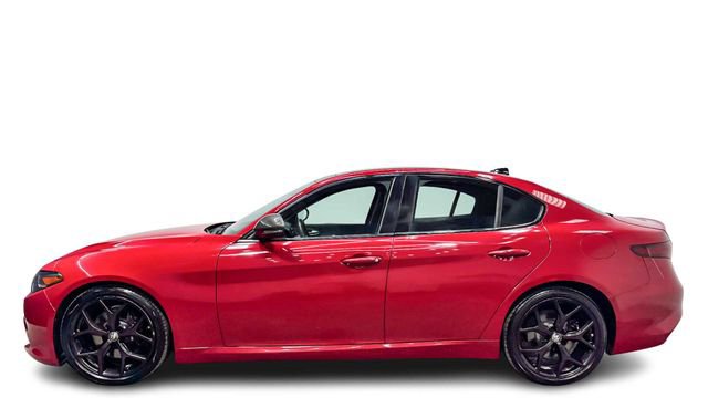 Used 2019 Alfa Romeo Giulia w/ Quick Order Package 22K Sport RWD image 1