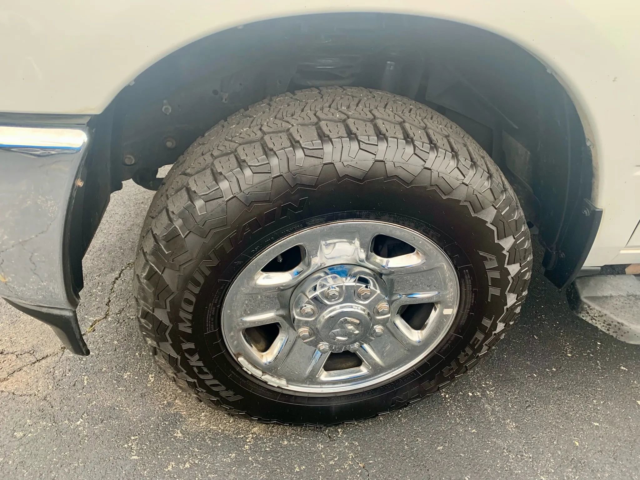 Used 2022 RAM 2500 Tradesman w/ Chrome Appearance Group image 22