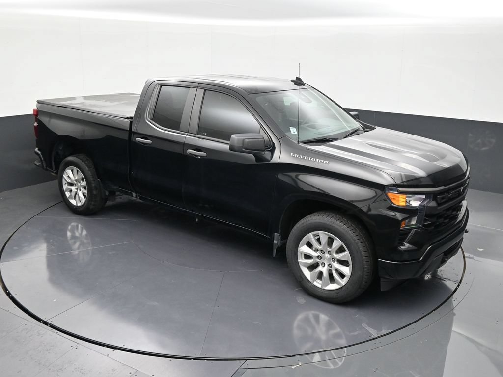 Used 2023 Chevrolet Silverado 1500 Custom RWD image 18