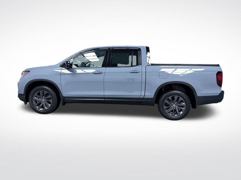 Used 2024 Honda Ridgeline Sport image 11