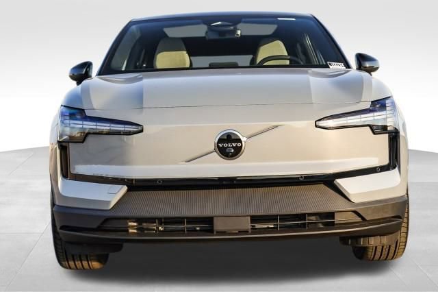 New 2025 Volvo EX30 Ultra w/ Protection Package Premier image 2