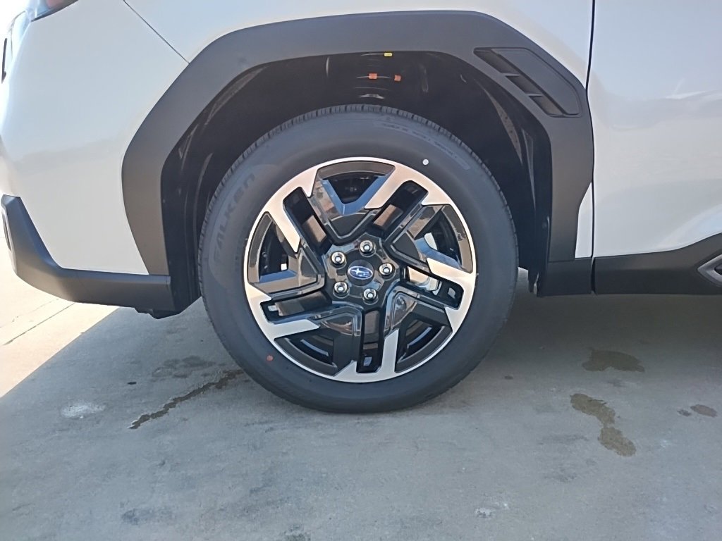 New 2025 Subaru Forester Limited w/ Popular Package image 17