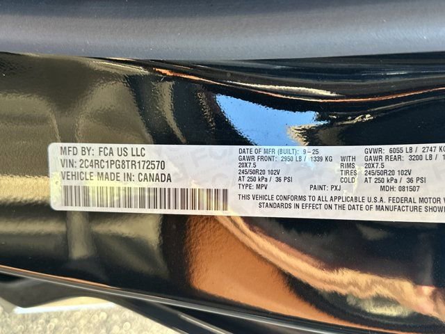 New 2026 Chrysler Pacifica Pinnacle image 27