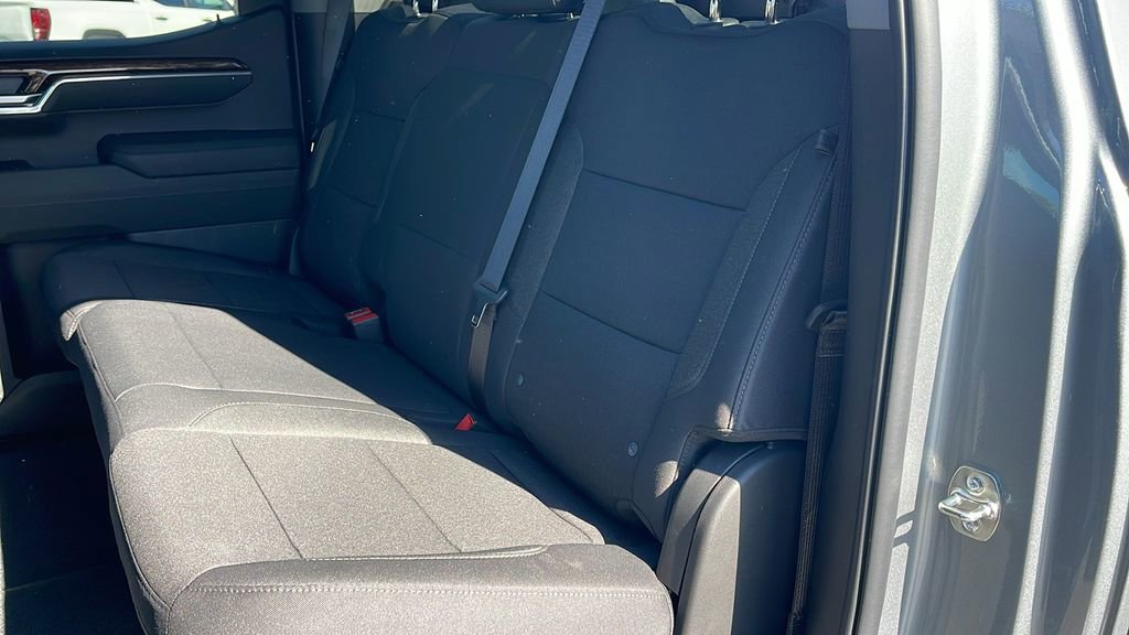 New 2026 GMC Sierra 1500 SLE w/ Preferred Package image 13