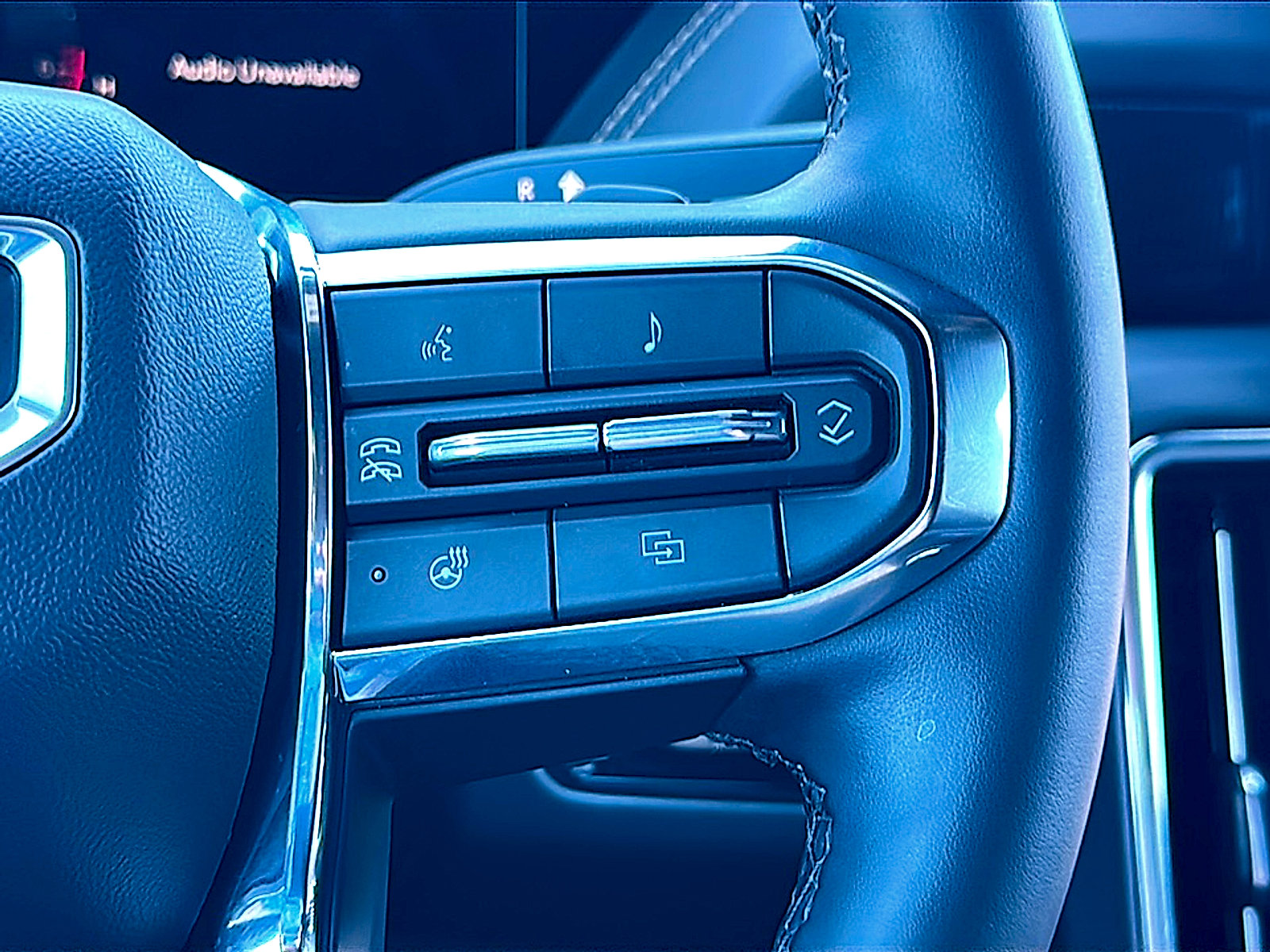 Used 2025 GMC Yukon XL Elevation image 29