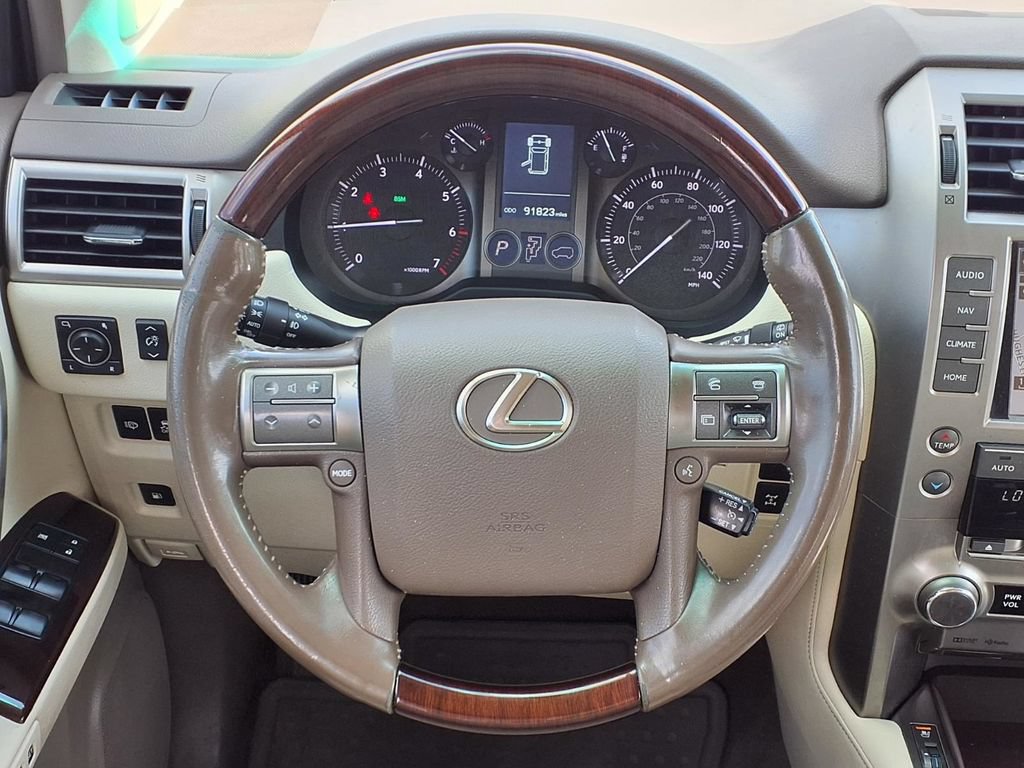 Used 2016 Lexus GX 460 w/ Premium Package AWD/4WD image 13