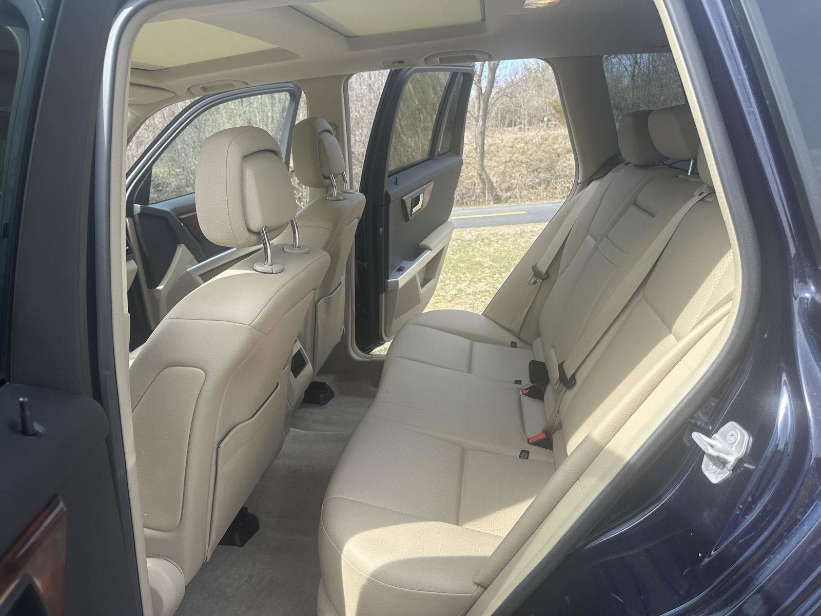 Used 2010 Mercedes-Benz GLK 350 4MATIC image 11